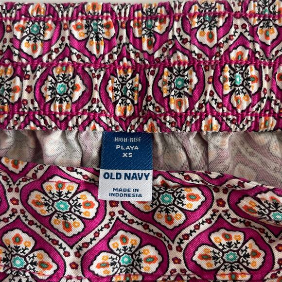 Old Navy High - Rise Playa Purple Geometric Patterned Shorts - Size XS - Picture 6 of 7